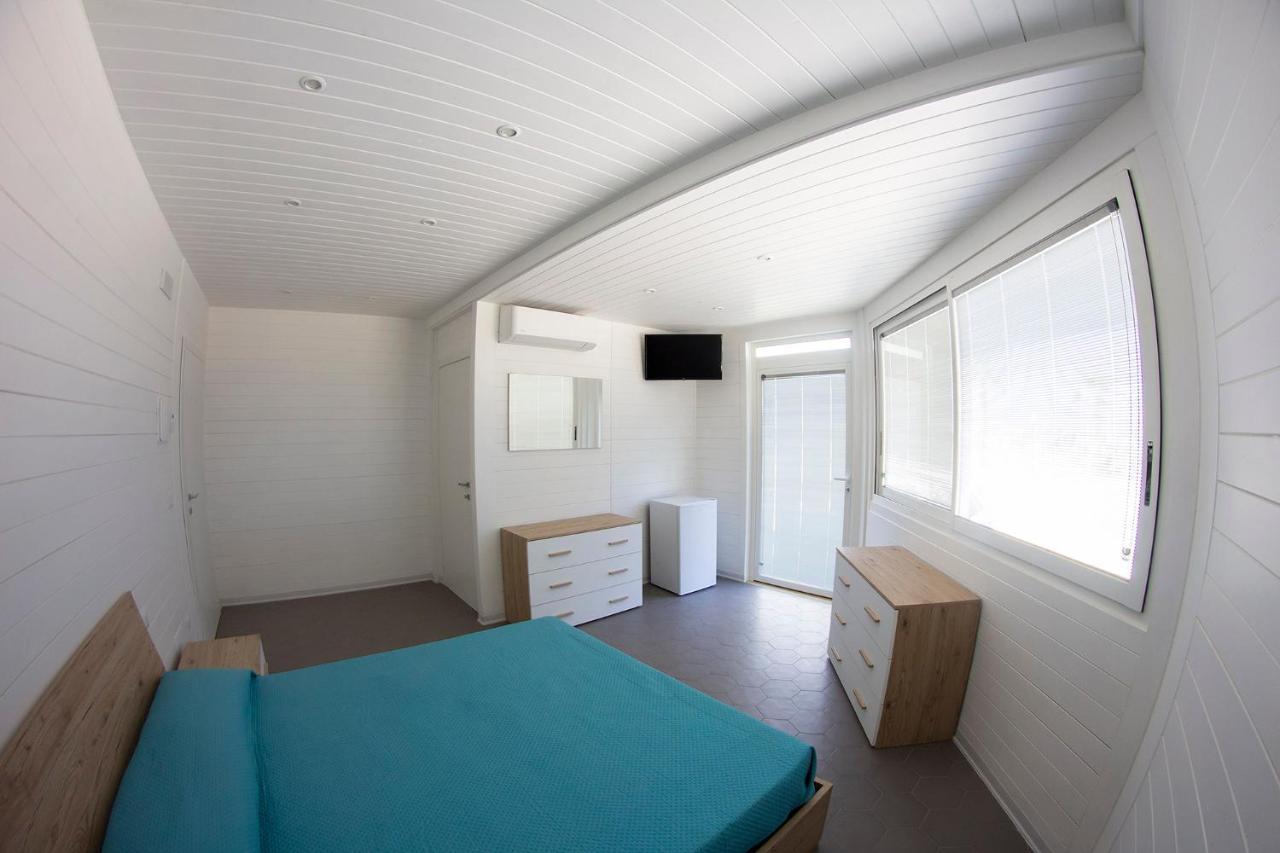 Aurora Beach & Suite Margherita Di Savoia Ngoại thất bức ảnh